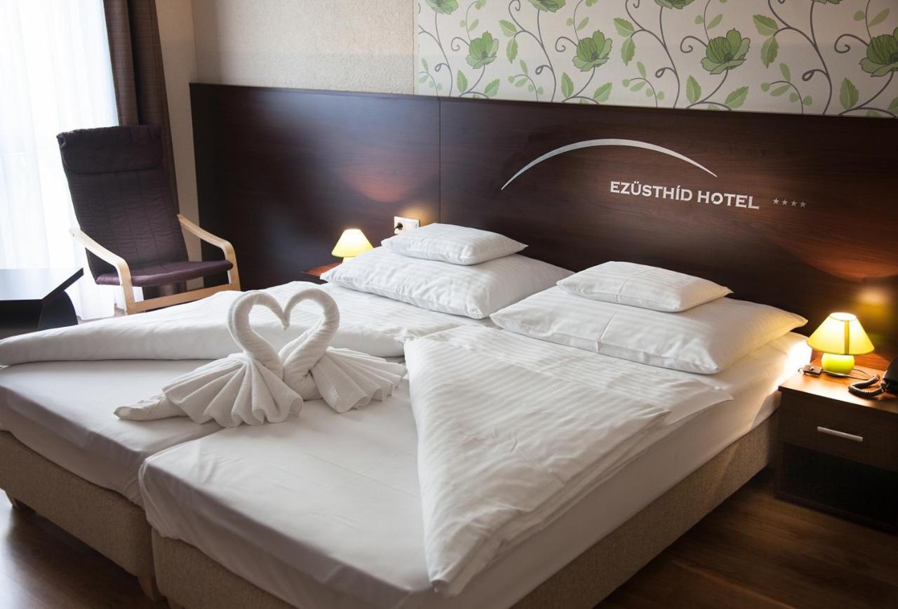 Ezuesthid Hotel Veszprém Extérieur photo